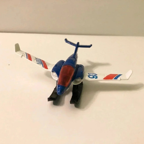 Lot of 2 Matchbox Skybuster Gee Bee Sportster  and Snow Explorer - Picture 9 of 16